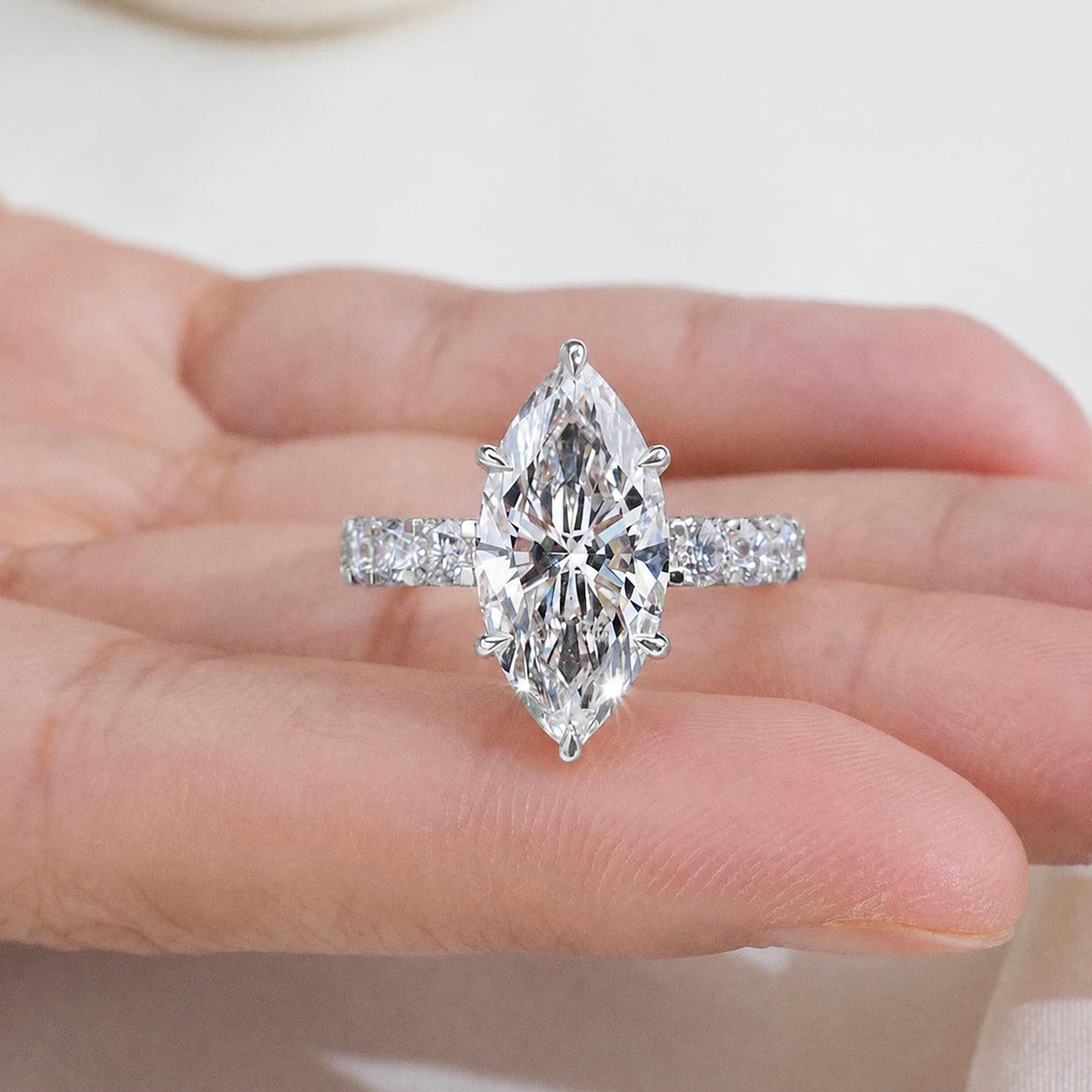Étoile Marquise IV